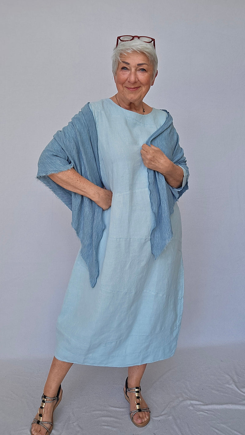 By Basics Kjole S / Sea Haze OWN by basics- 11000 Lang lekker linkjole kunstkolonialen