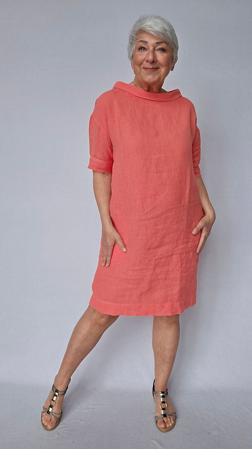 By Basics Kjole S / Sorbet red OWN by basics- 11005 Linkjole med liten krave, Jackie kunstkolonialen
