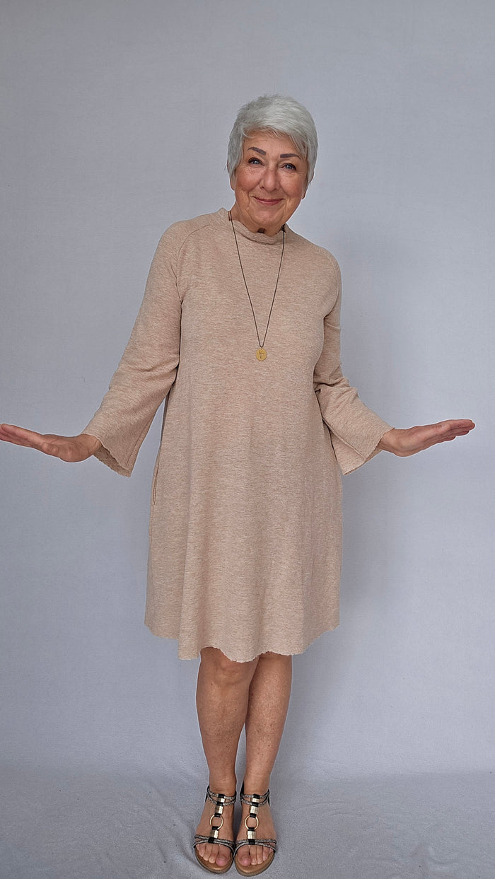 By Basics Kjoler by basics- 7043 ullkjole A-shape kunstkolonialen