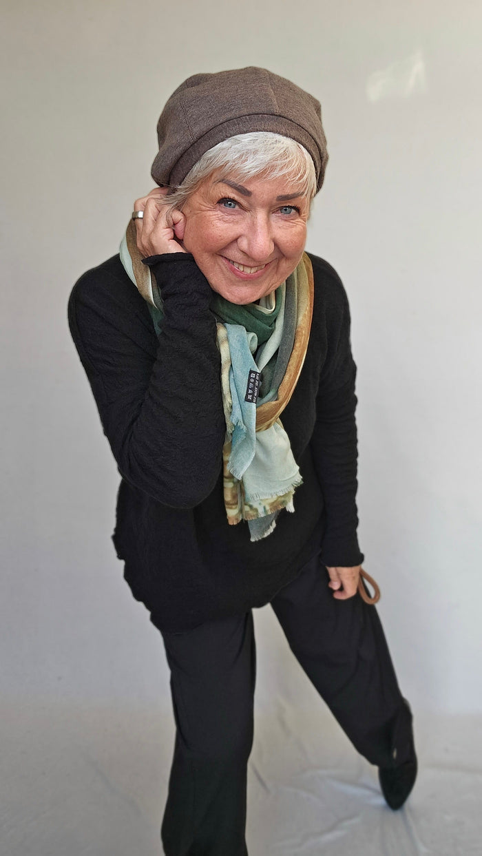 By Basics Lue by basics- 1035 Beret kunstkolonialen