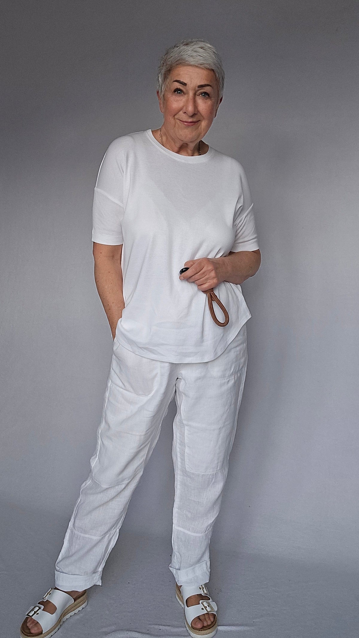 By Basics OWN By basics- 11032 Worker pant, hvit linbukse kunstkolonialen