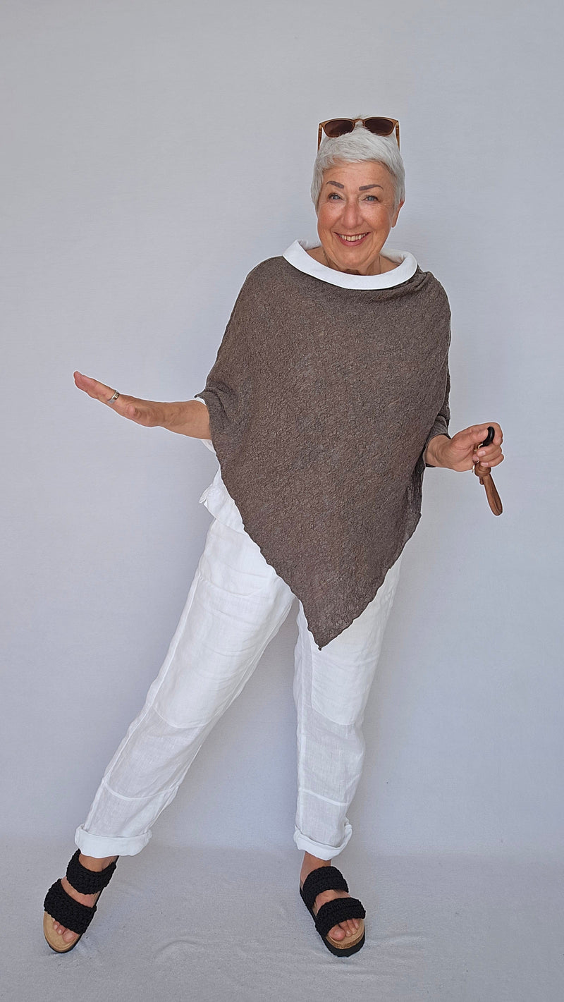 By Basics Poncho Earth melange By Basics- 1501 Poncho i Merino Bubble Wool kunstkolonialen
