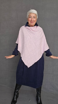 By Basics Poncho Violet ice melange by basics- Bubblewool 1501 Poncho kunstkolonialen