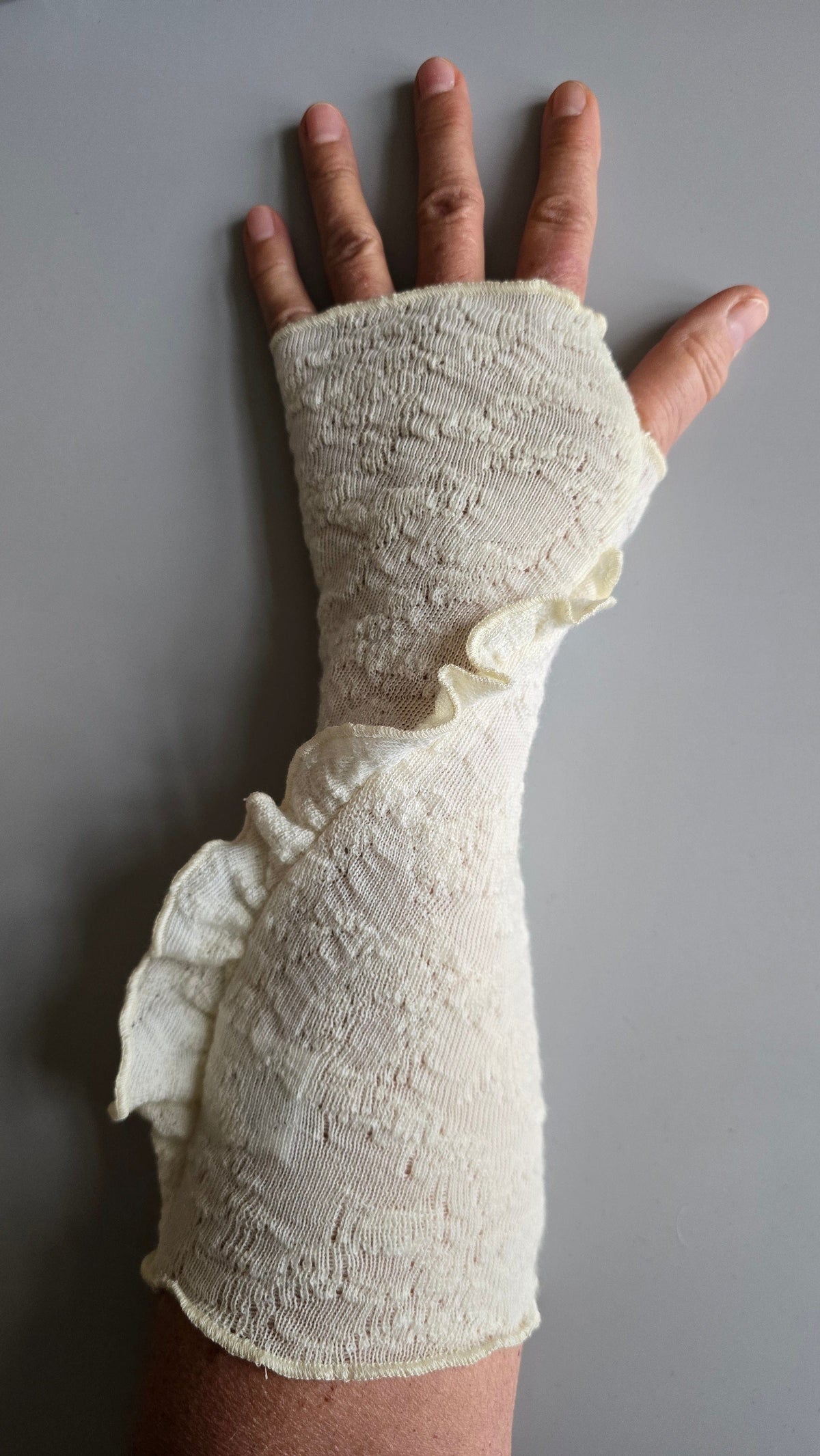 By Basics Pulsvarmere Raw white by basics- Bubblewool 1509 pulser m/volang kunstkolonialen