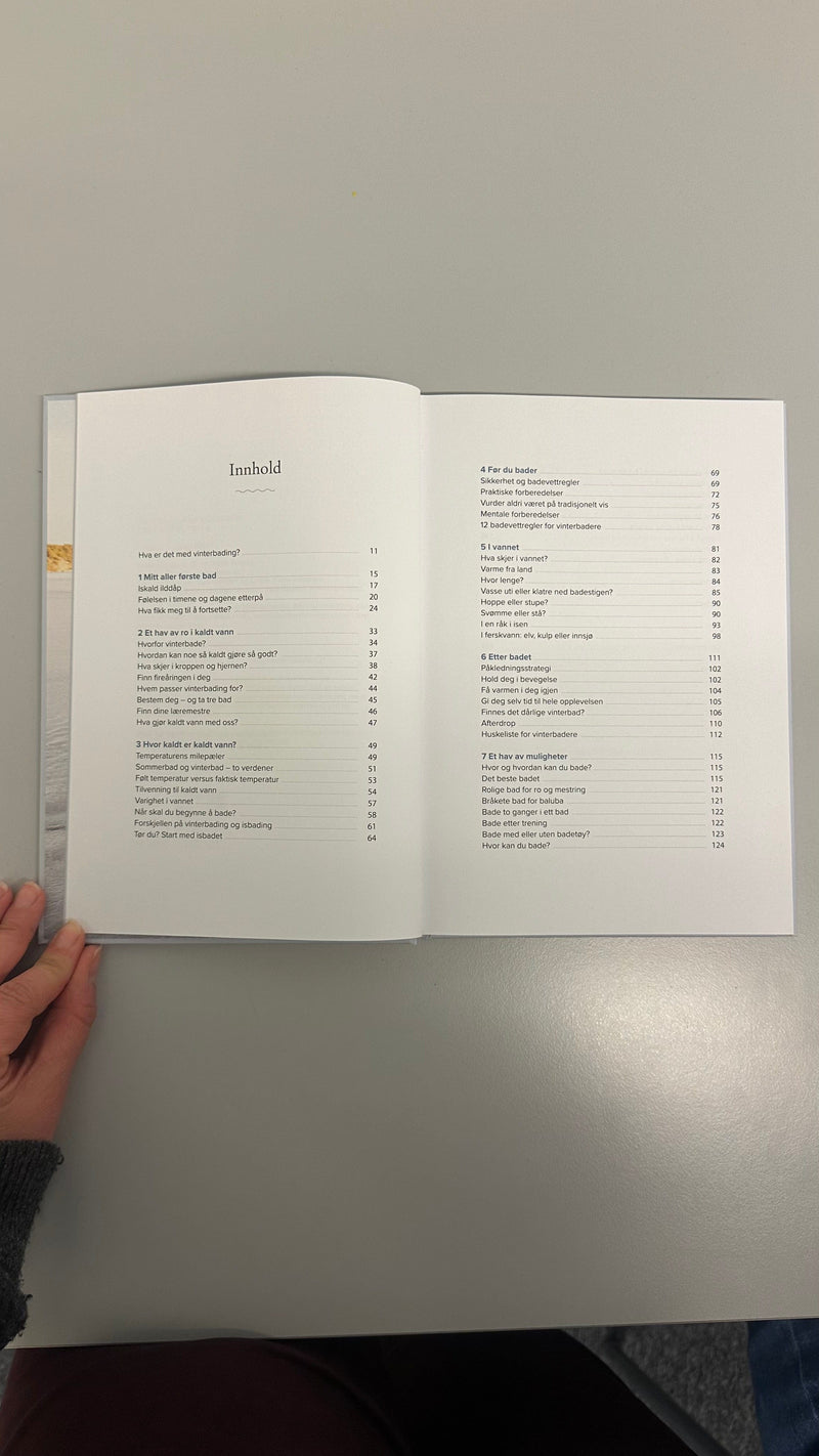 Cecilie Thunem Saanum Bøker Cecilie Thunem Saanum- Bok "Vinterbading" kunstkolonialen