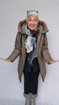 Cero Etage Boblejakke Cero Etage- Boblejakke m/stor hette kunstkolonialen