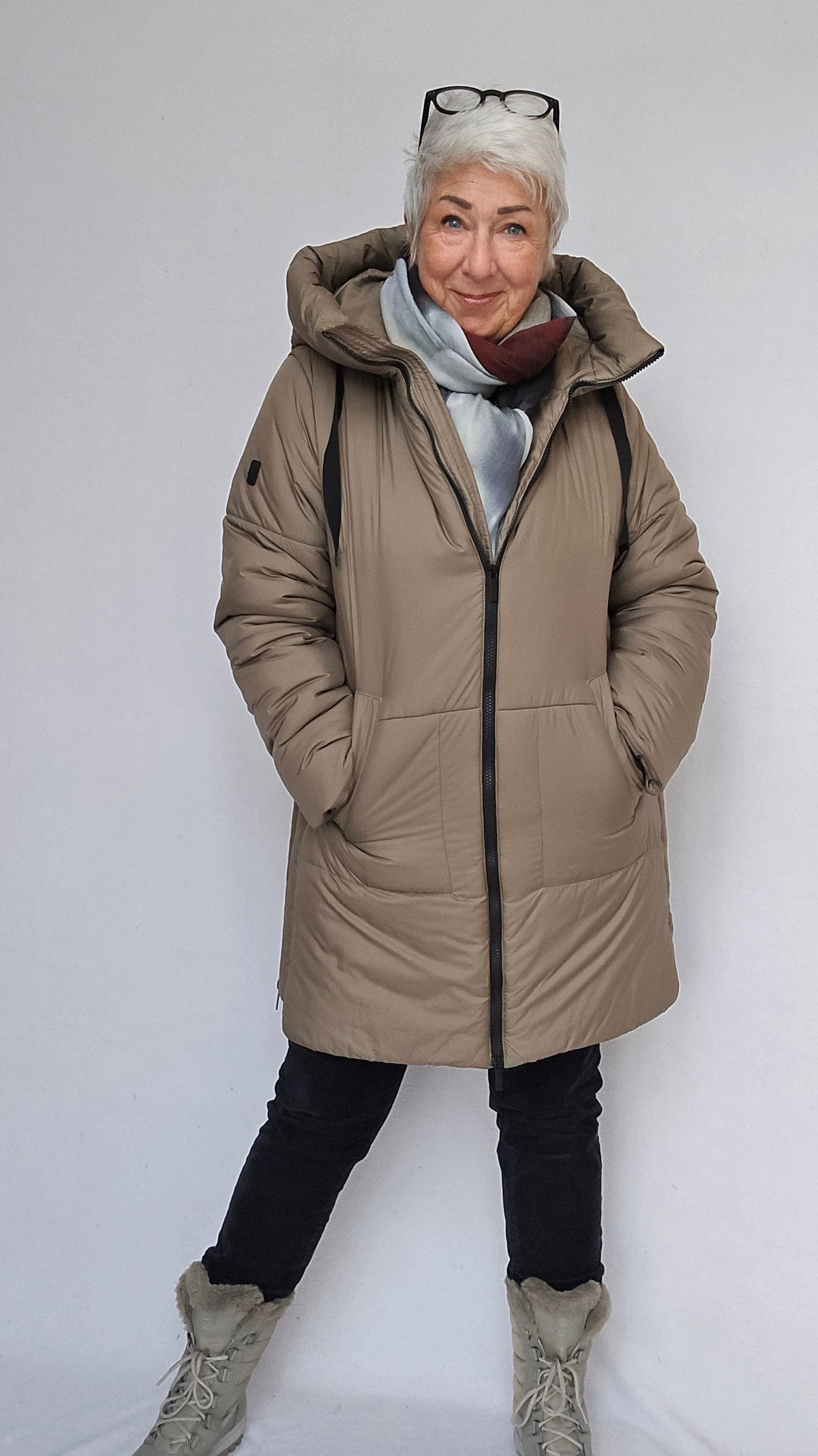 Cero Etage Boblejakke Cero Etage- Boblejakke m/stor hette kunstkolonialen