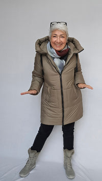 Cero Etage Boblejakke Cero Etage- Boblejakke m/stor hette kunstkolonialen