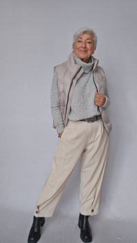 Cero Etage Dunvest Sand / 36 Cero Etage- Dunmix-vest i resirkulert polyester kunstkolonialen