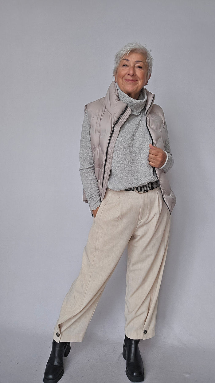 Cero Etage Dunvest Sand / 36 Cero Etage- Dunmix-vest i resirkulert polyester kunstkolonialen