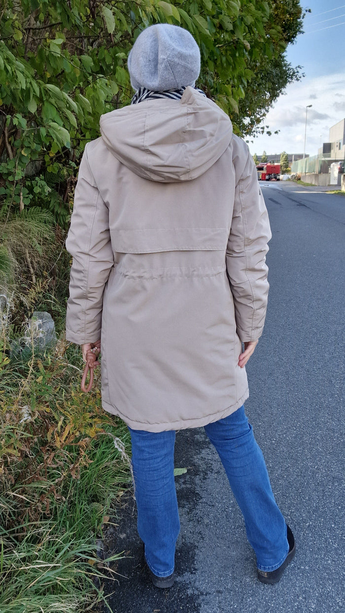 Cero Etage Jakke CERO Etage- Parkas- i Sand  og Black kunstkolonialen