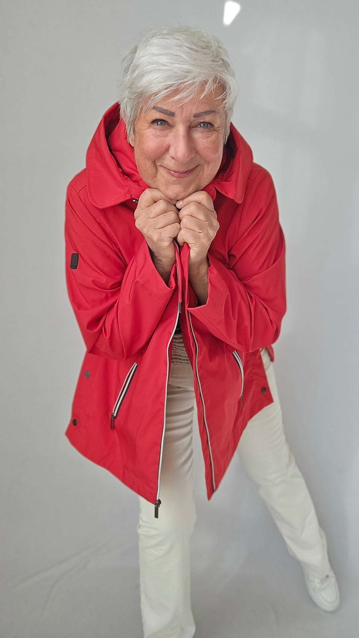 Cero Etage Jakke Cero Etage- Sporty rød jakke kunstkolonialen