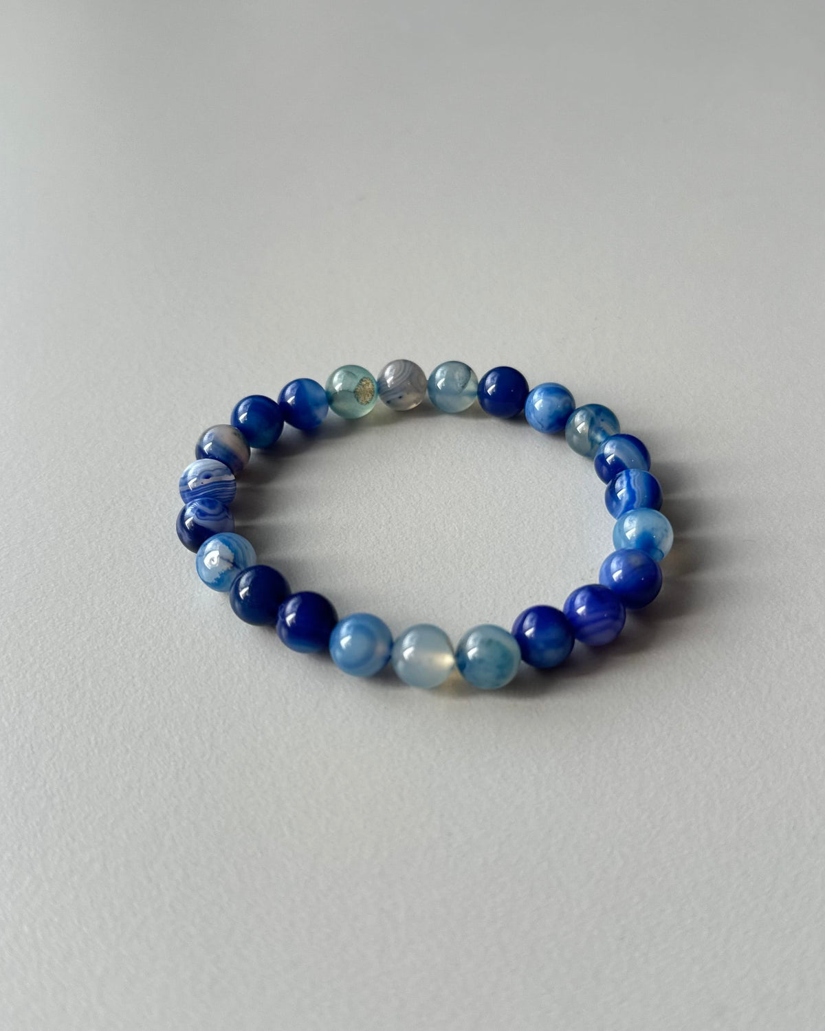 Leas Verden Armbånd Blå agat Leas verden- Armbånd med forskjellige stein kunstkolonialen