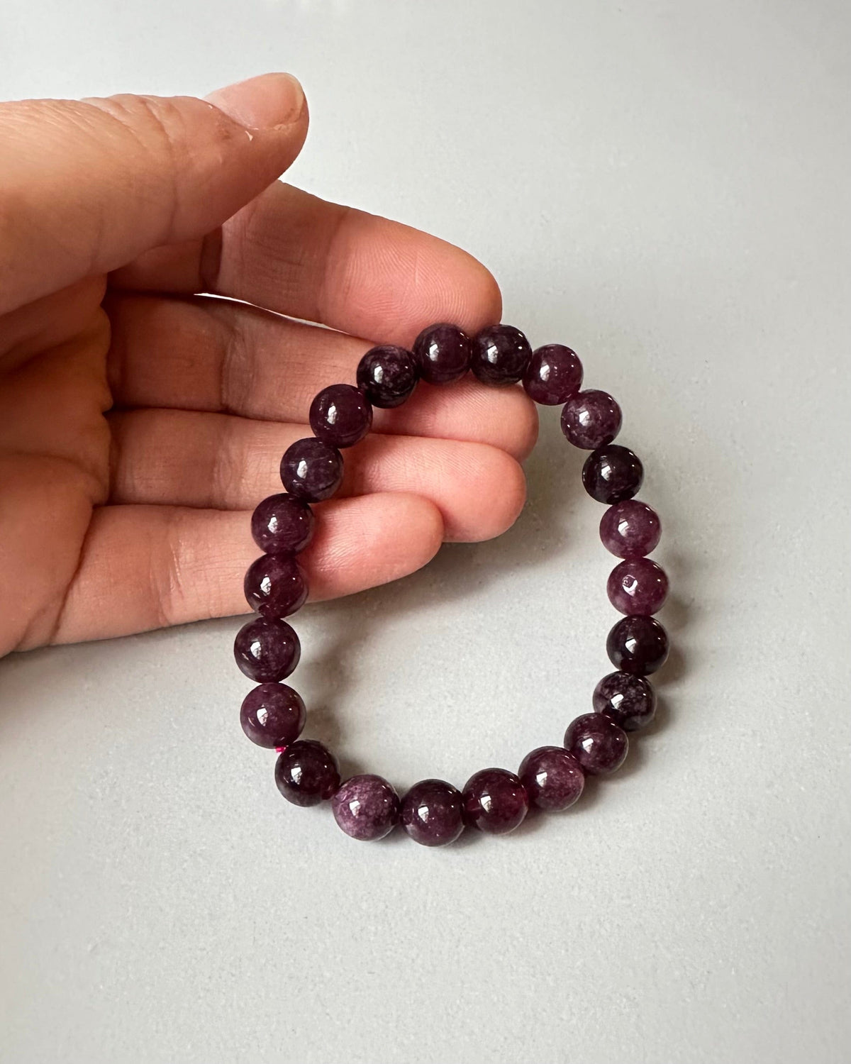 Leas Verden Armbånd Plomme kalsedon Leas verden- Armbånd med forskjellige stein kunstkolonialen