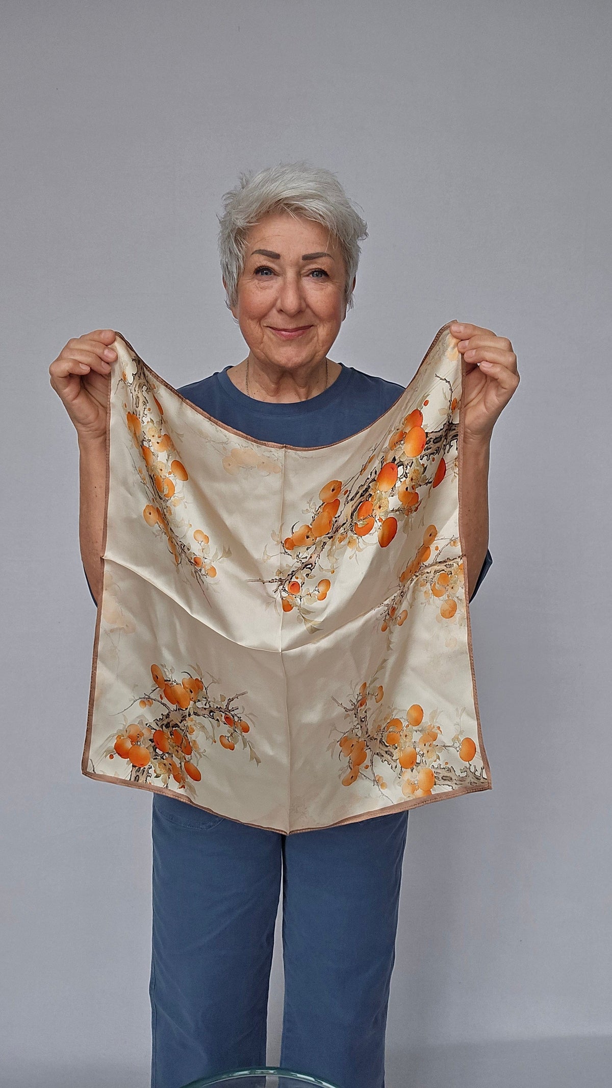 Leas Verden Skjerf Amanda Leas Verden- Silkeskjerf 53 x 53 cm kunstkolonialen