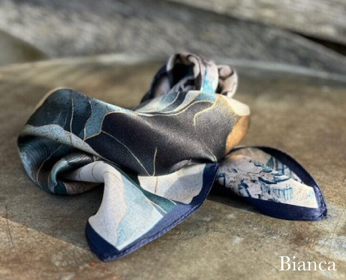 Leas Verden Skjerf Bianca Leas Verden- Silkeskjerf 53 x 53 cm kunstkolonialen