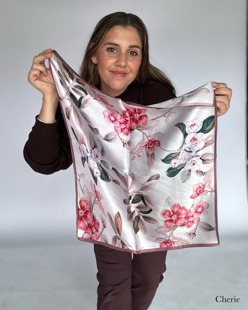 Leas Verden Skjerf Cherie Leas Verden- Silkeskjerf 53 x 53 cm kunstkolonialen