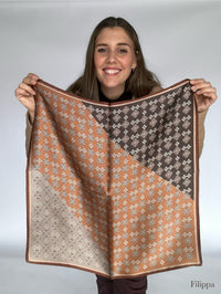 Leas Verden Skjerf Leas Verden- Silkeskjerf 53 x 53 cm kunstkolonialen