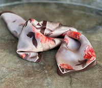 Leas Verden Skjerf Leas Verden- Silkeskjerf 53 x 53 cm kunstkolonialen