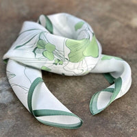 Leas Verden Skjerf Linn Leas Verden- Silkeskjerf 53 x 53 cm kunstkolonialen