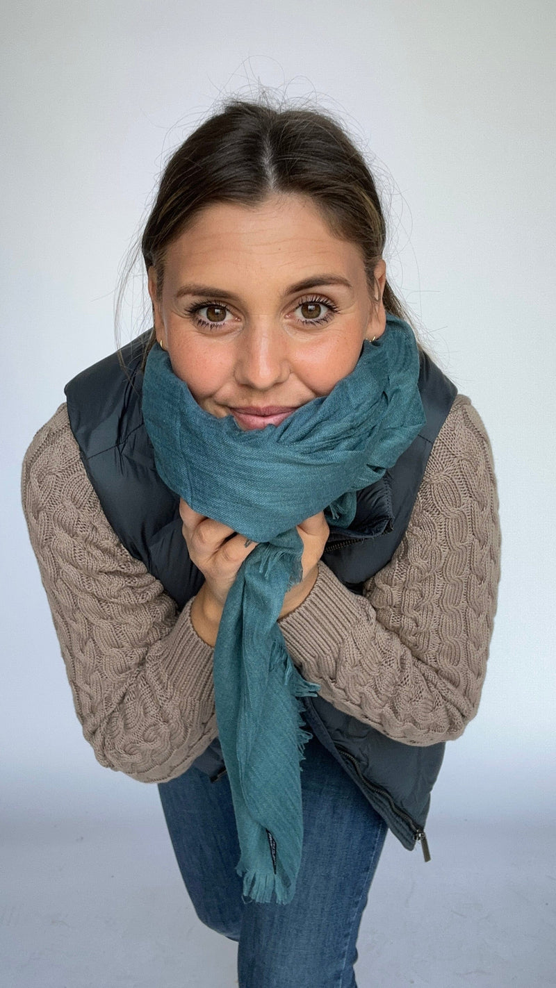 Leas Verden Skjerf Ocean Teal Leas verden- Ulrikke skjerf i bomull og modal kunstkolonialen