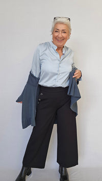 Lundgaard Bluse Lundgaard- Penbluse med sløyfe og stretch kunstkolonialen