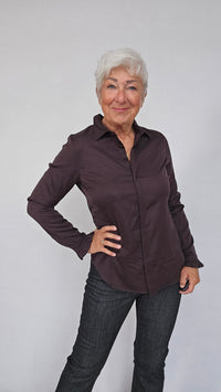 Lundgaard Bluse Wine / 34 Lundgaard- Pen bluse med god stretch,og rysjer på mansjetten kunstkolonialen