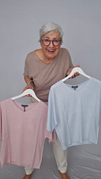 Lundgaard Genser Lundgaard- Topp med V-hals kunstkolonialen