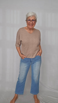 Lundgaard Genser Lundgaard- Topp med V-hals kunstkolonialen