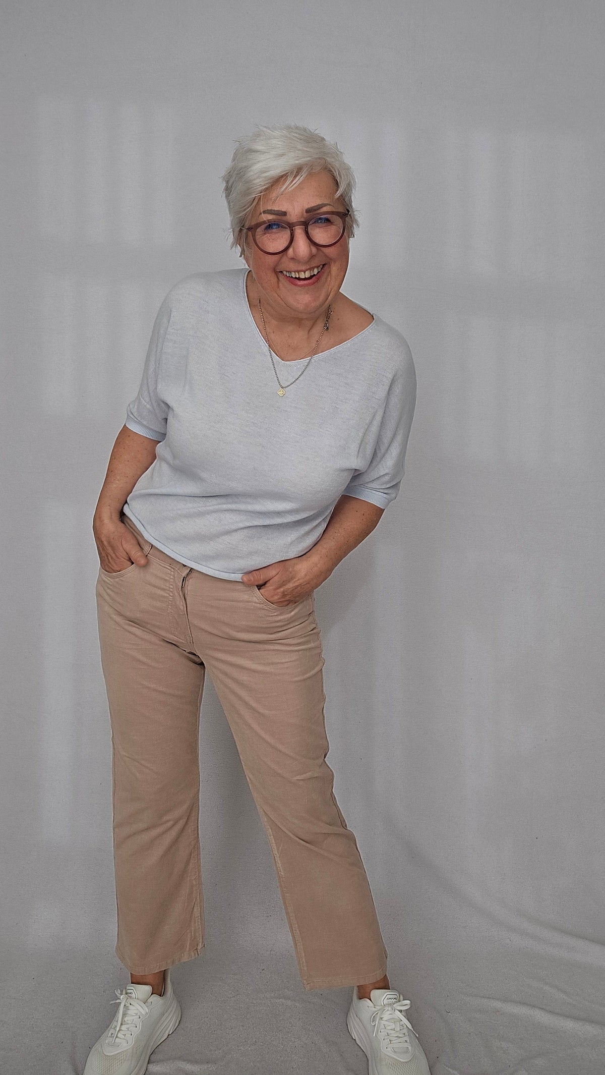 Lundgaard Genser Lundgaard- Topp med V-hals kunstkolonialen