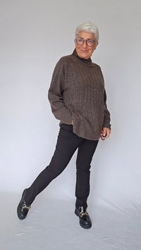 Lundgaard Genser S / Brown Lundgaard- Genser m/høy hals kabelstrikk kunstkolonialen