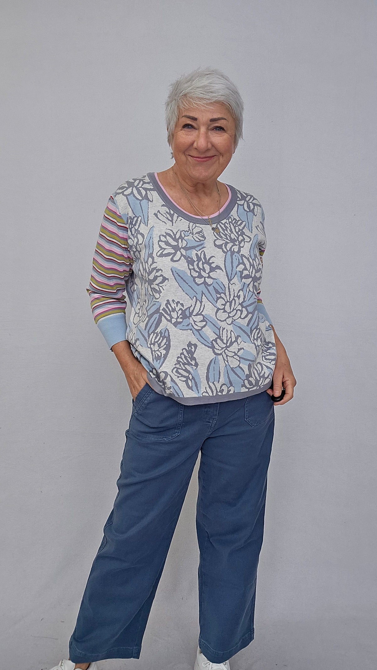 Lundgaard Genser S Lundgaard- Flower jacquard genser kunstkolonialen