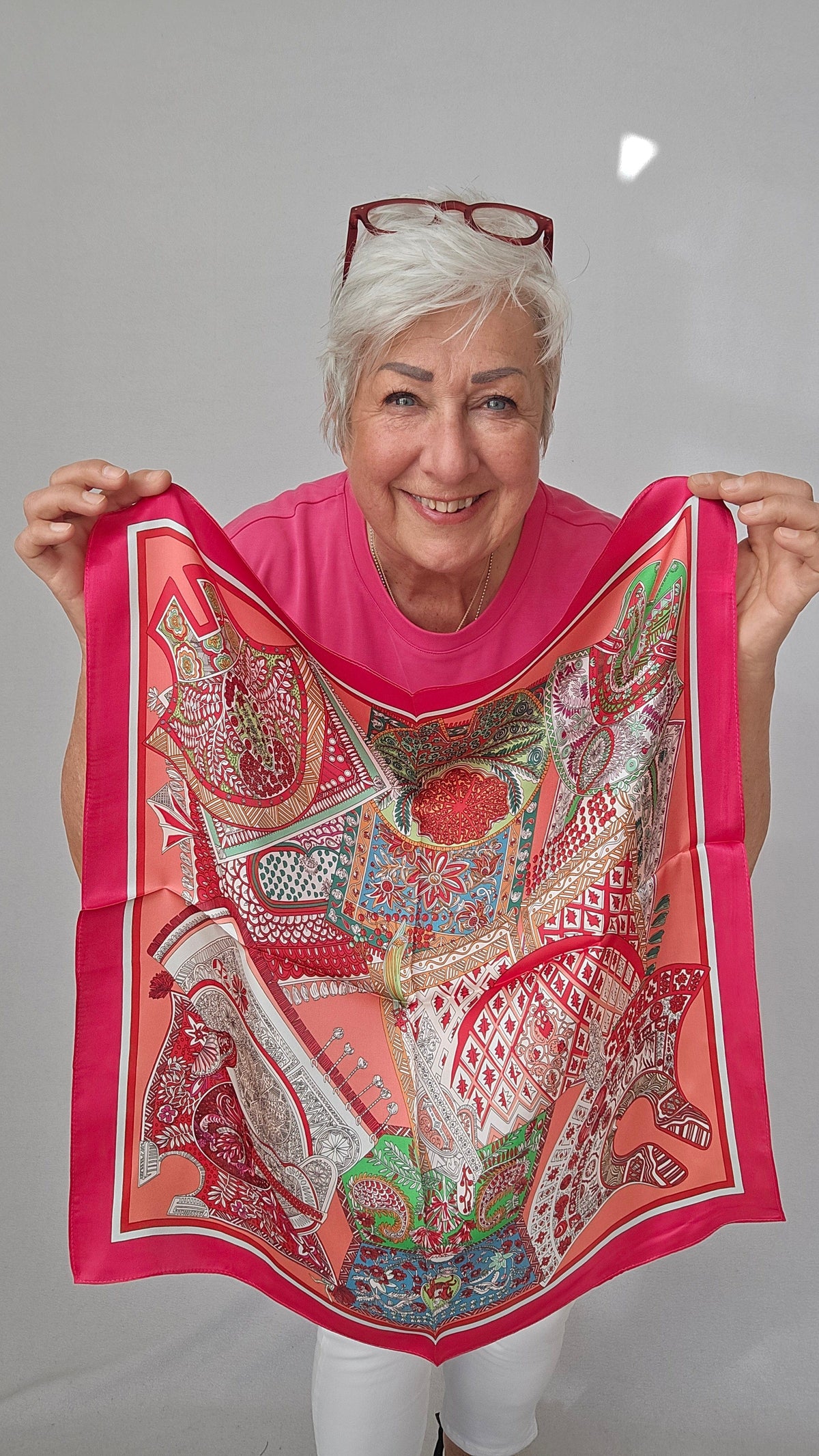 Lundgaard T-Shirt Lundgaard- T-skjorte i viskosemix kunstkolonialen