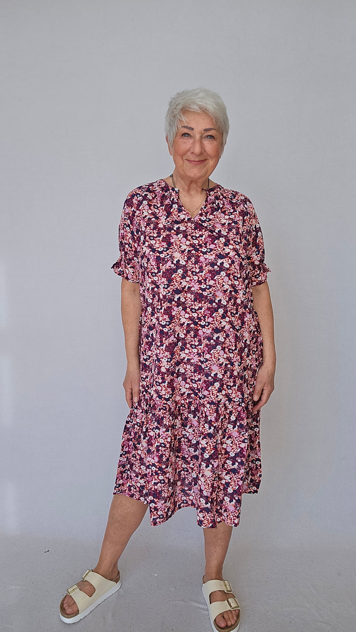 Masai Blomsterkjole MASAI- Norenthis blomsterkjole kunstkolonialen