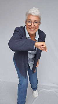 Masai Cardigan XS / Navy MASAI- Julitta Cardigan u/knapper kunstkolonialen