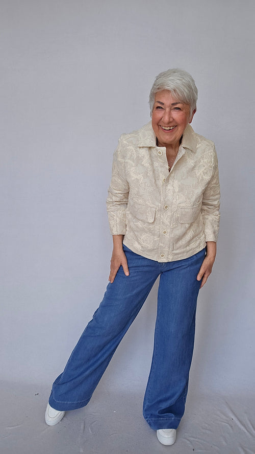 Masai Jakke MASAI- Jovalyne brodert jakke kunstkolonialen