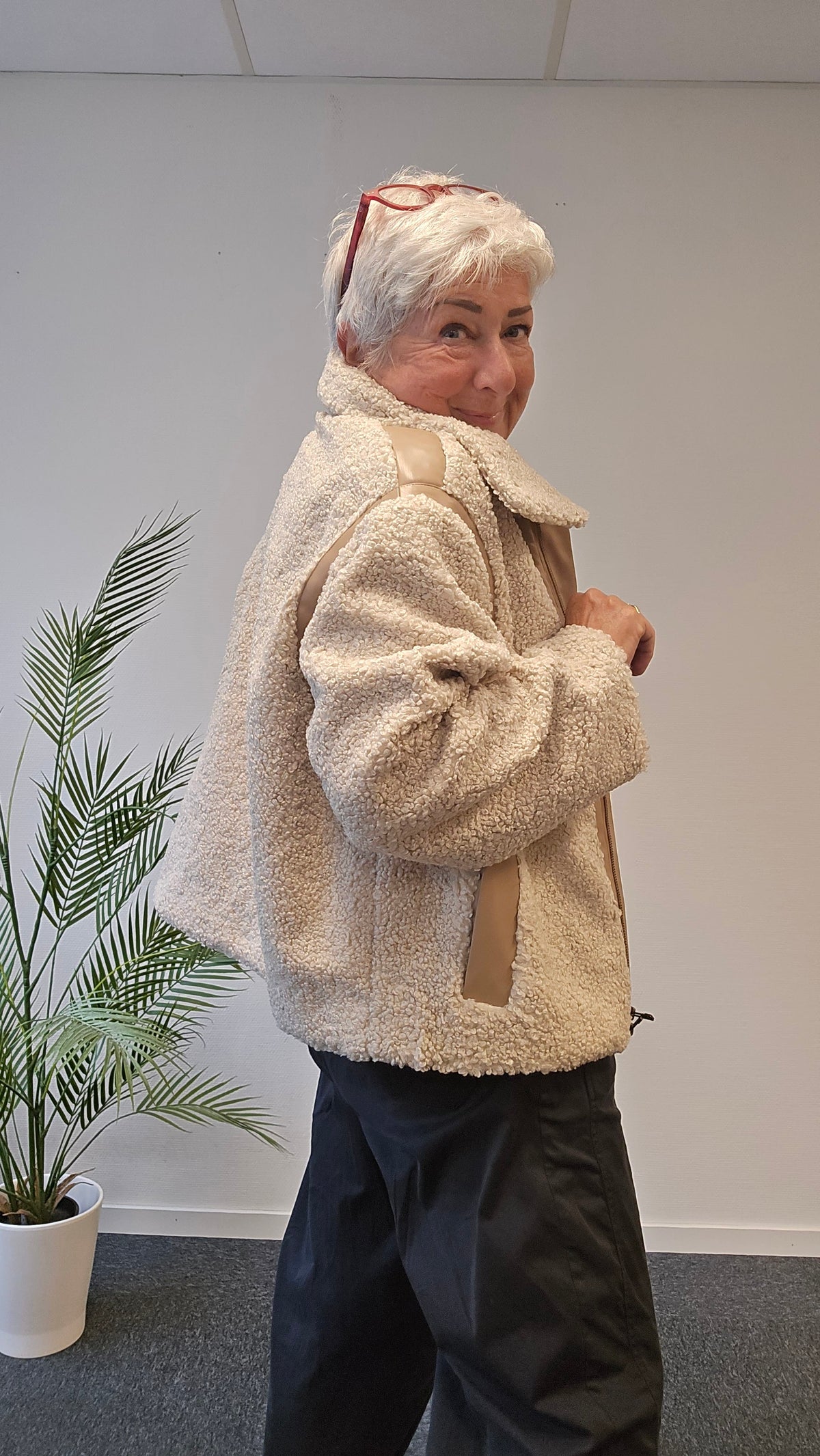 Masai Jakke MASAI- Taguhi teddyjakke kunstkolonialen