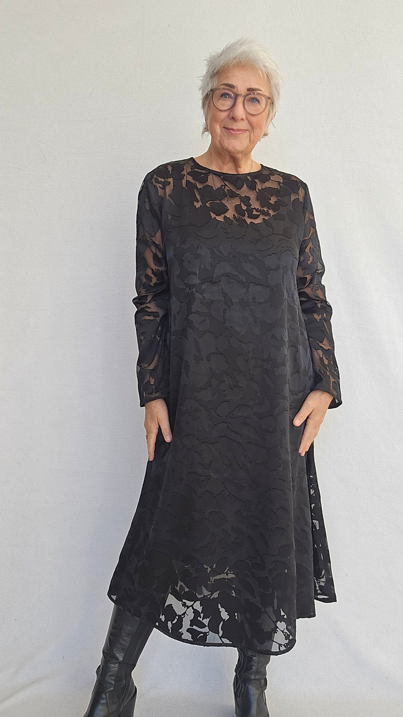 Masai Kjole MASAI- Nivaru kjole kunstkolonialen