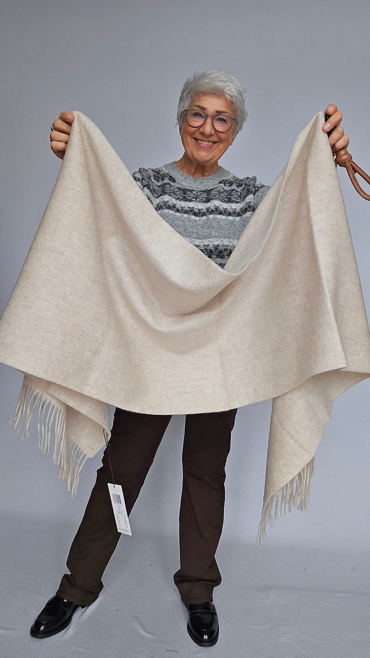 Masai Skjerf Masai- Anna skjerf i 100% ull kunstkolonialen