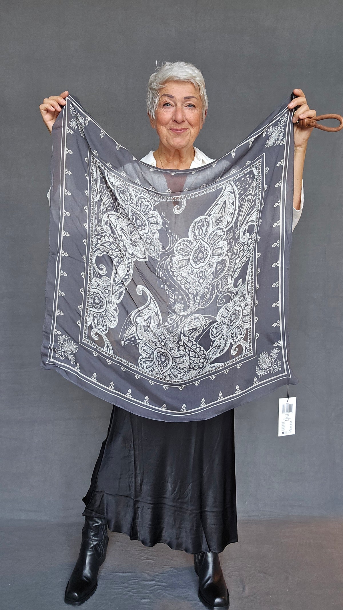 Masai Skjerf Quiet shade MASAI- Arvenna skjerf kunstkolonialen
