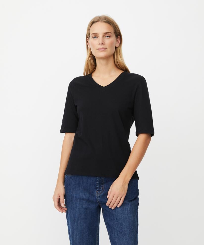 Masai T-Shirt S / Black MASAI- Blyvora T-shirt kunstkolonialen