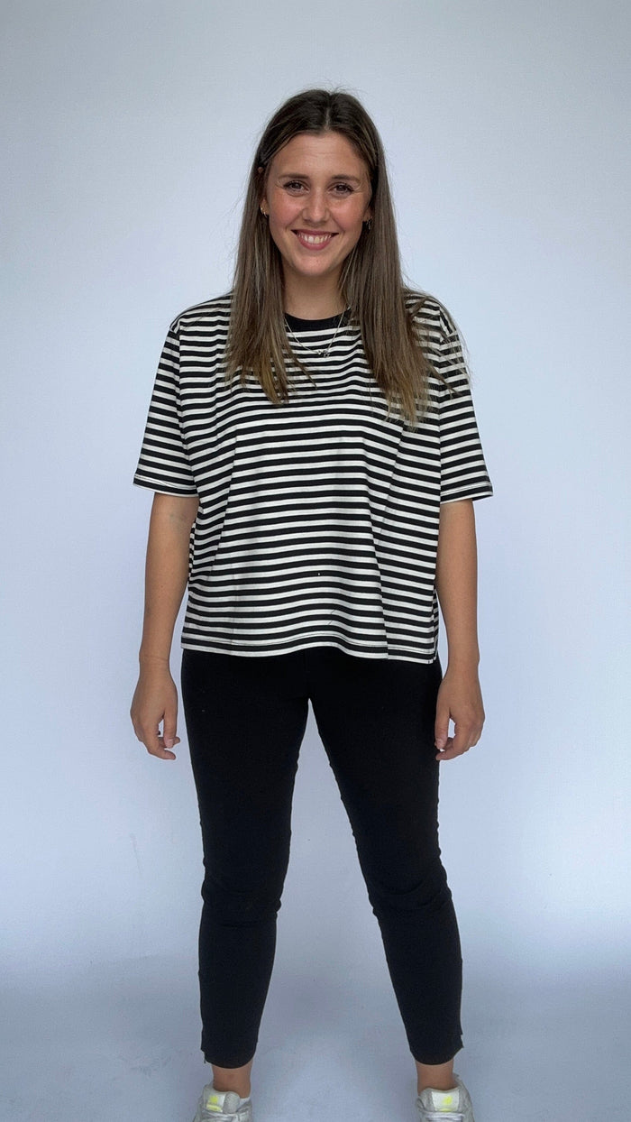 Masai Topp Sort/ hvit stripe / S MASAI Doreann T-shirt kunstkolonialen