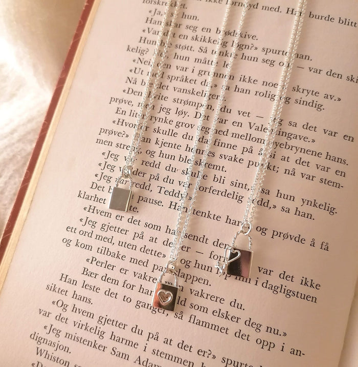 Natali Smykker Smykker Natali- Smykker m/hengelås- 2 ulike design kunstkolonialen