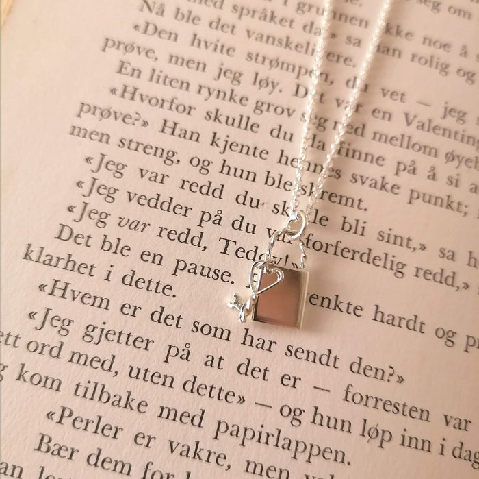 Natali Smykker Smykker Natali- Smykker m/hengelås- 2 ulike design kunstkolonialen