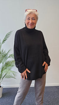Seamless Basic Genser Black / S Seamless Basic- Cashmere Roll Neck Jumper kunstkolonialen