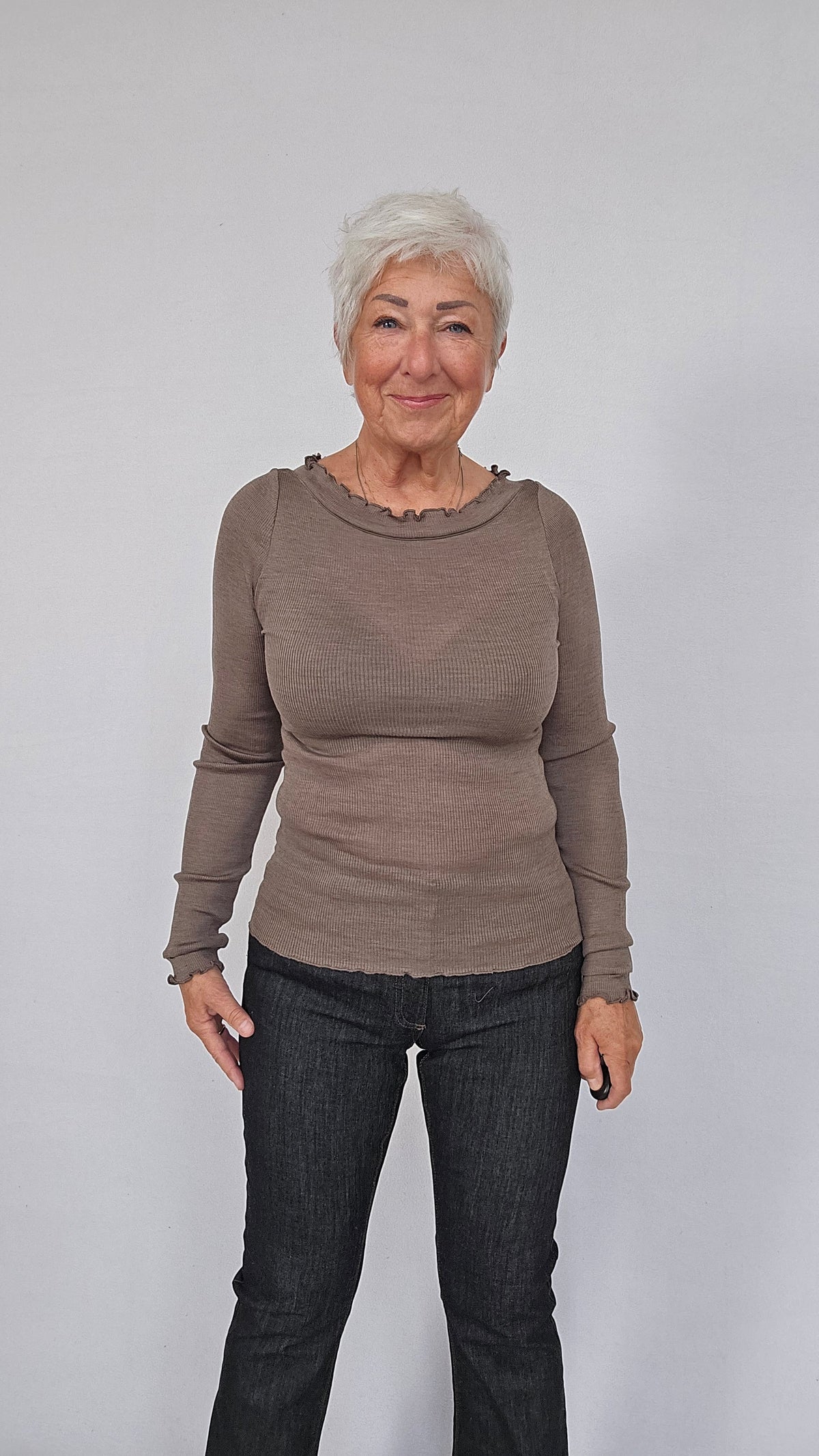 Seamless Basic Genser Fungi / S/M Seamless Basic- Wooly boat neck kunstkolonialen