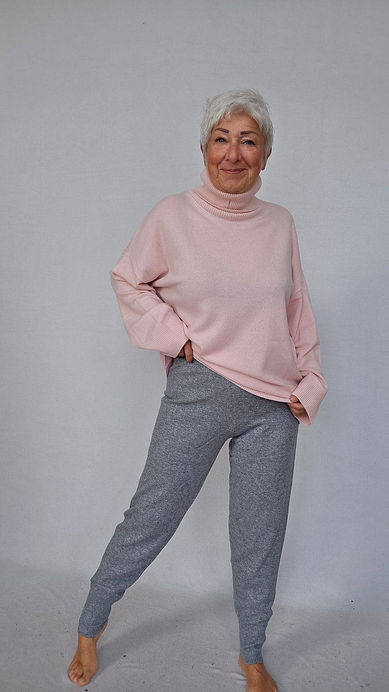 Seamless Basic Genser Powder pink / S Seamless Basic- Høyhalset ullgenser m/kasjmir kunstkolonialen