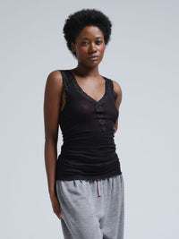 Seamless Basic Tank top Black / S/M Seamless Basic- Tank top m/blonde V-hals kunstkolonialen