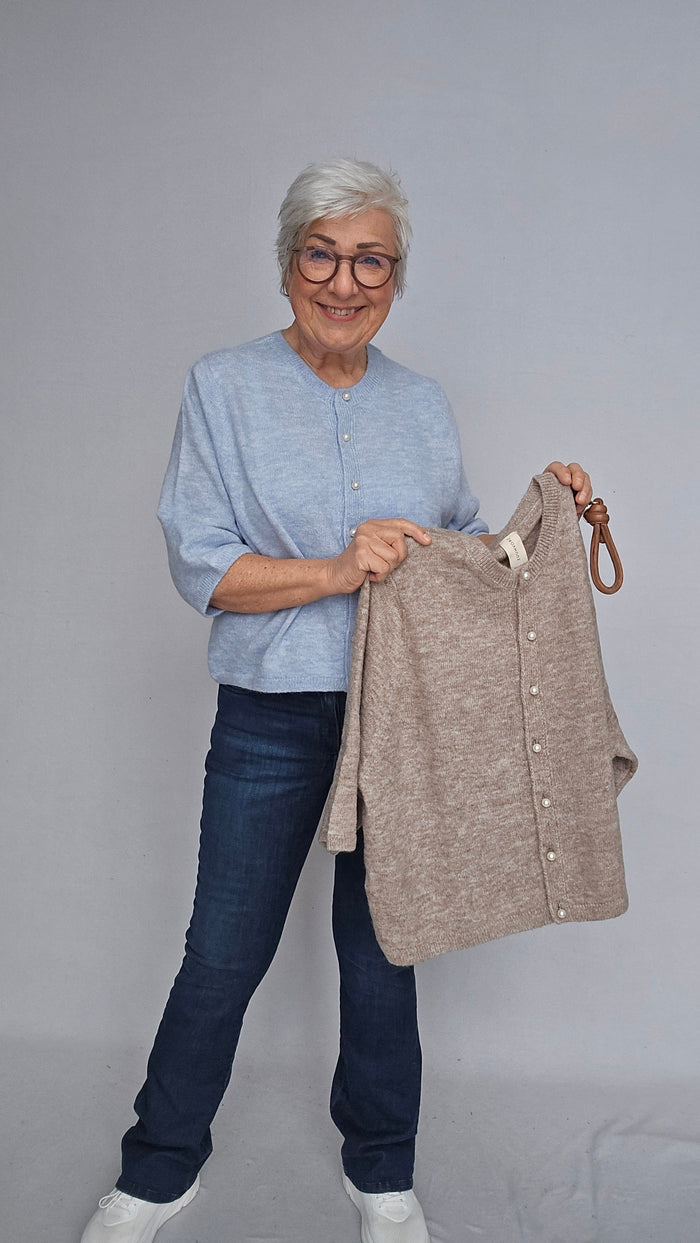 Skovhuus Cardigan Skovhuus- 4180 Cardigan m/perleknapper kunstkolonialen