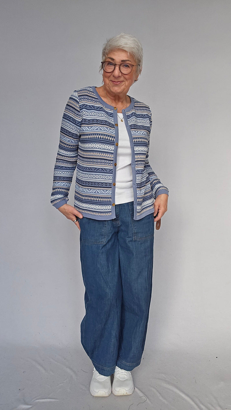 Skovhuus Genser S / Peal blue Skovhuus- 4228 Cardigan m/strikkemønster kunstkolonialen